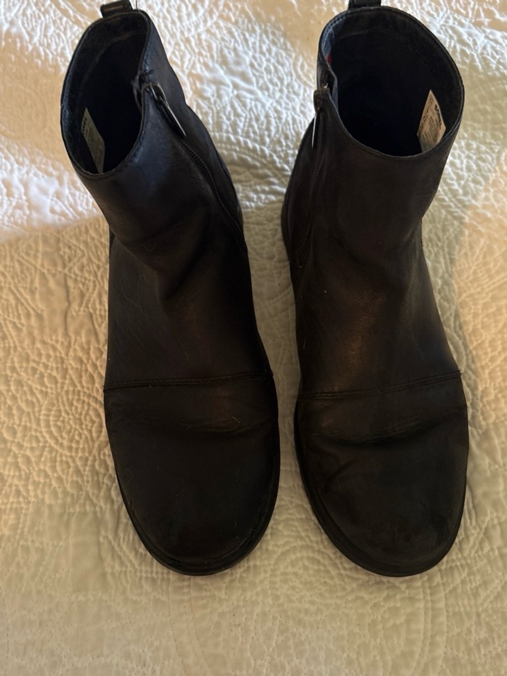 Sorel Classic Black Leather Ankle Boots
